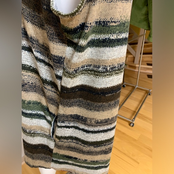 NWT Papa Vancouver Women’s Top with Side Pockets Size:M Tan khaki brown - Picture 2 of 6